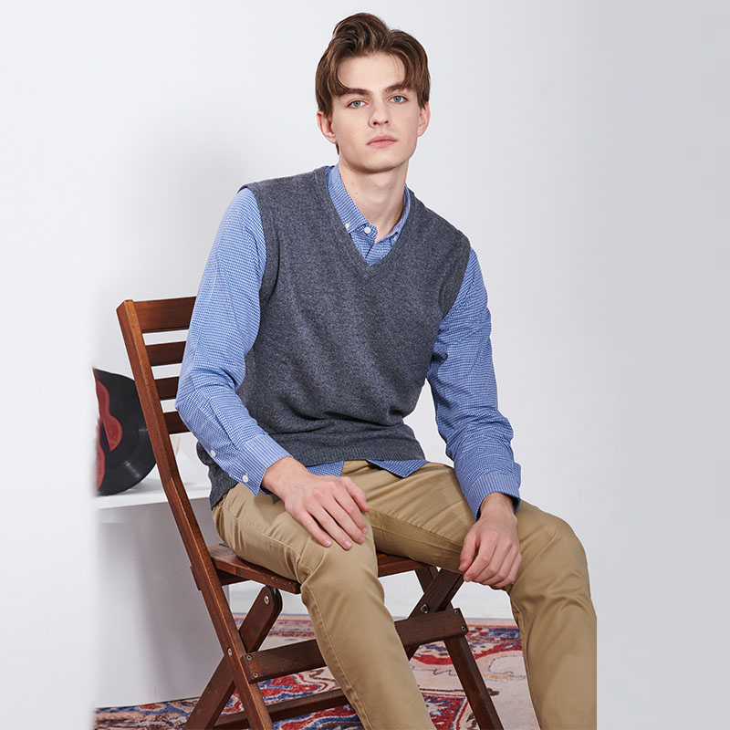 Wie man sich um Wollpullover, Cashmere Cardigans und Pullover kümmert