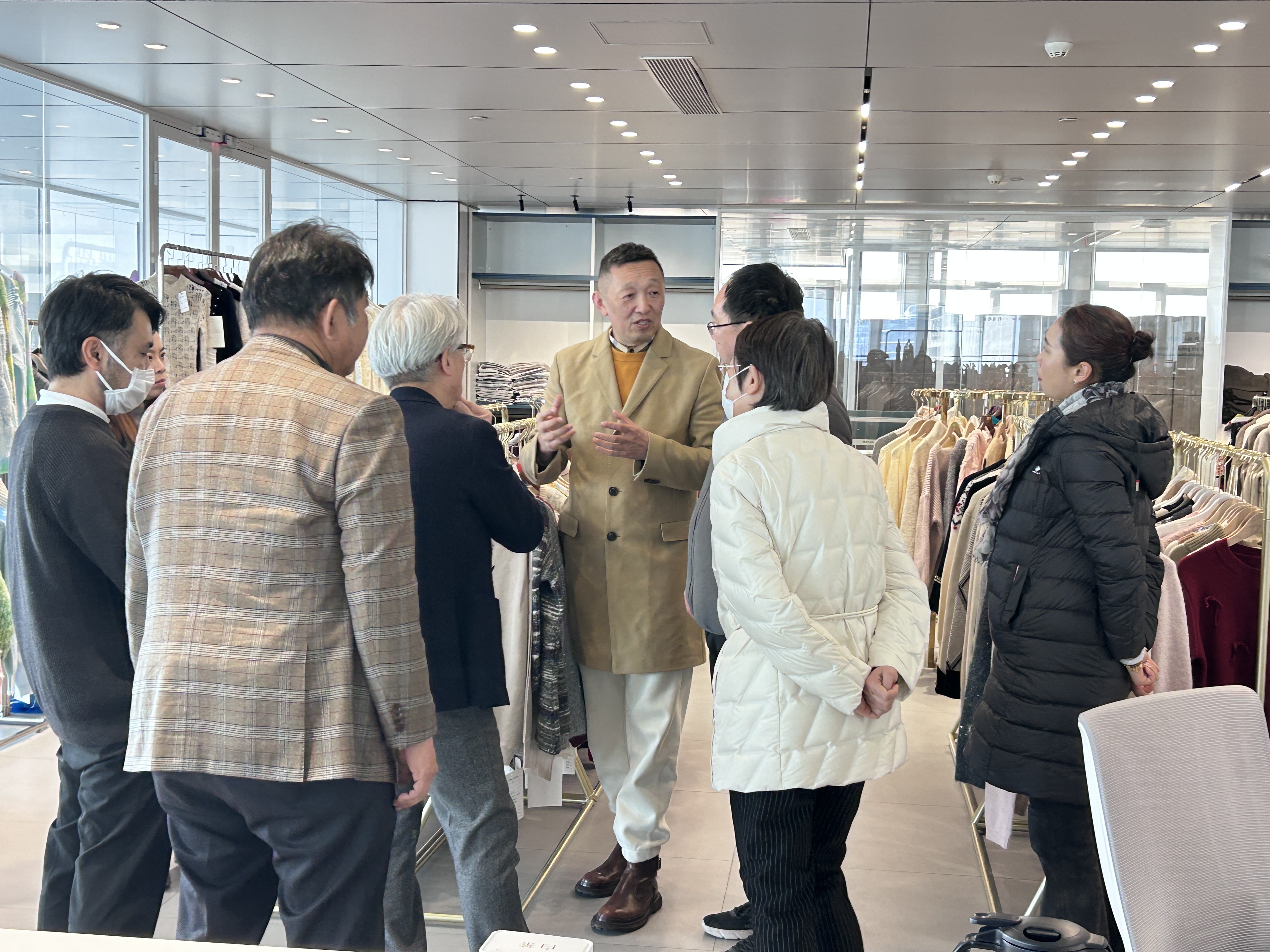 Besucher aus Mitjima Japan