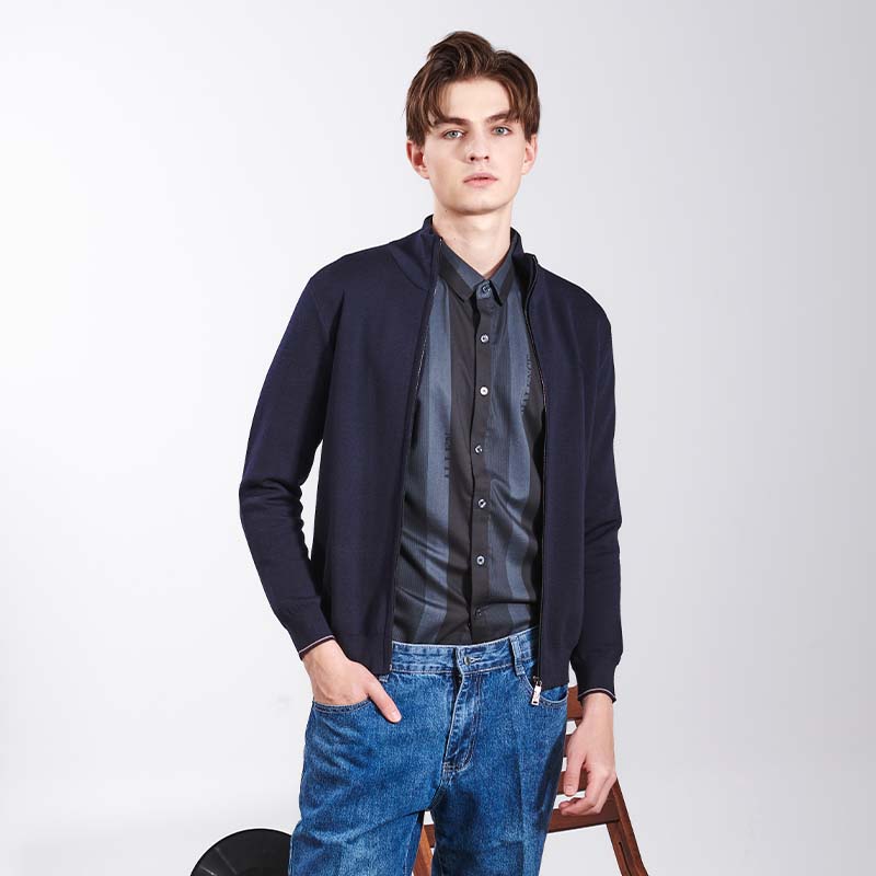 Was einen Merinowoll-Cardigan für Herren zum ultimativen Must-have in der Garderobe macht